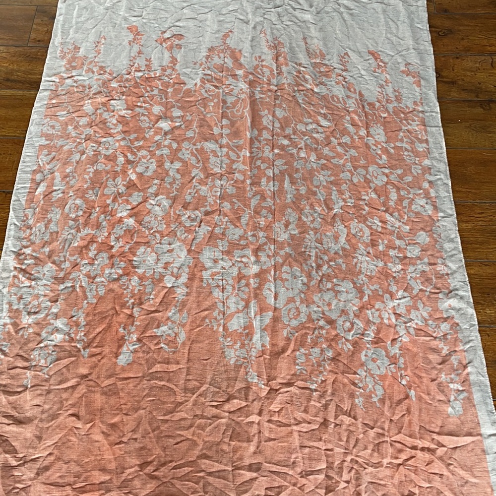 Scarf - Picture 2 of 3